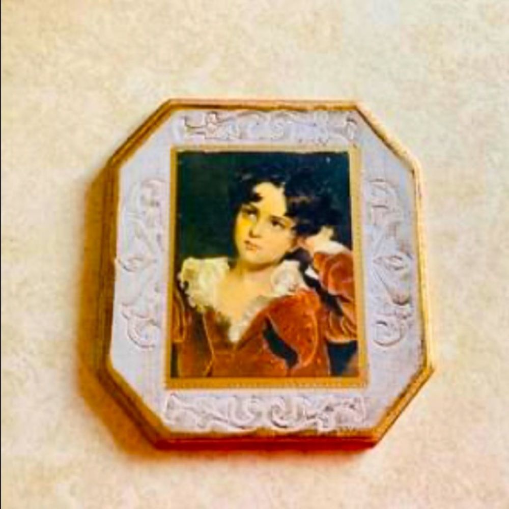 Octagon Figural Wall Hanging